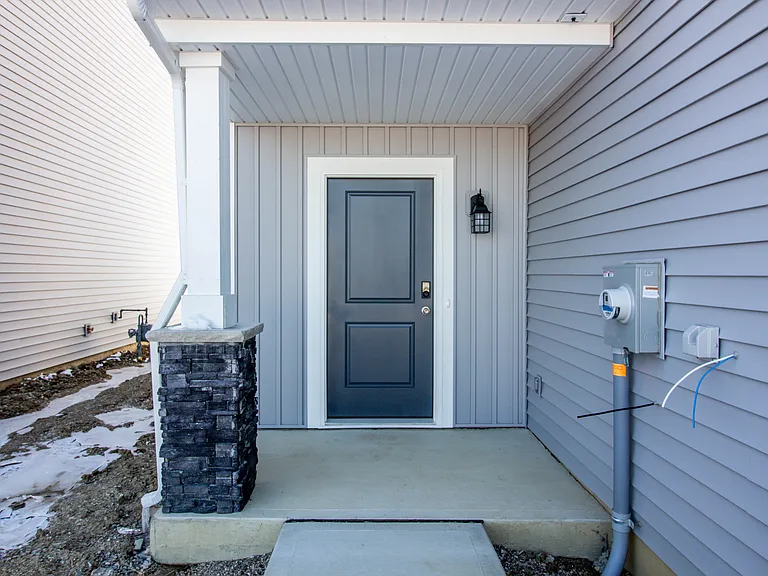 1003 W Hamilton Rd N — Photo 2