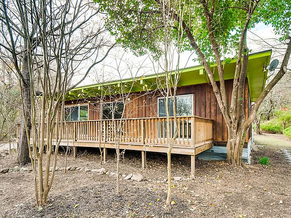 4th image of 8504 Rosemary Ln