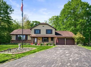 105 Hidden Spring Cir, Rochester, NY 14616