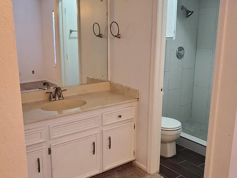 126 W Honolulu St — Photo 11