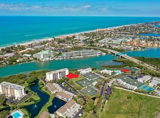 11730 Shipwatch Dr APT 207, Largo, FL 33774