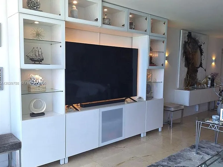 2201 S Ocean Dr #2001 — Photo 11