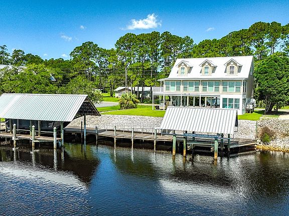 4th image of 331 River Rd