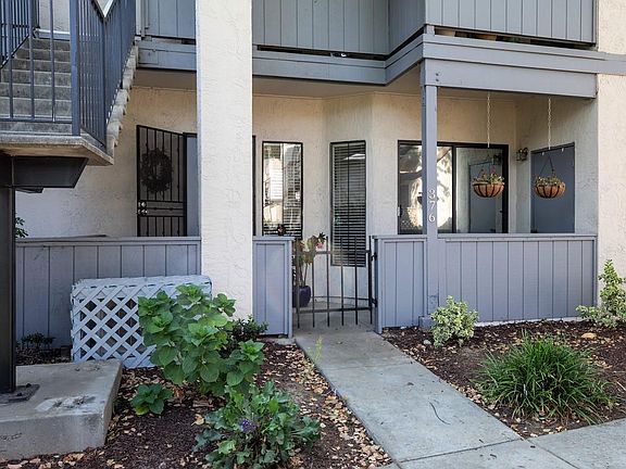 2nd image of 376 Kenbrook Cir