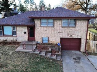 2616 Cedar St, Davenport, IA 52804