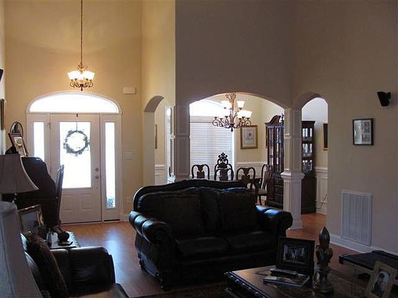 3rd image of 5185 Crystal Brook Dr