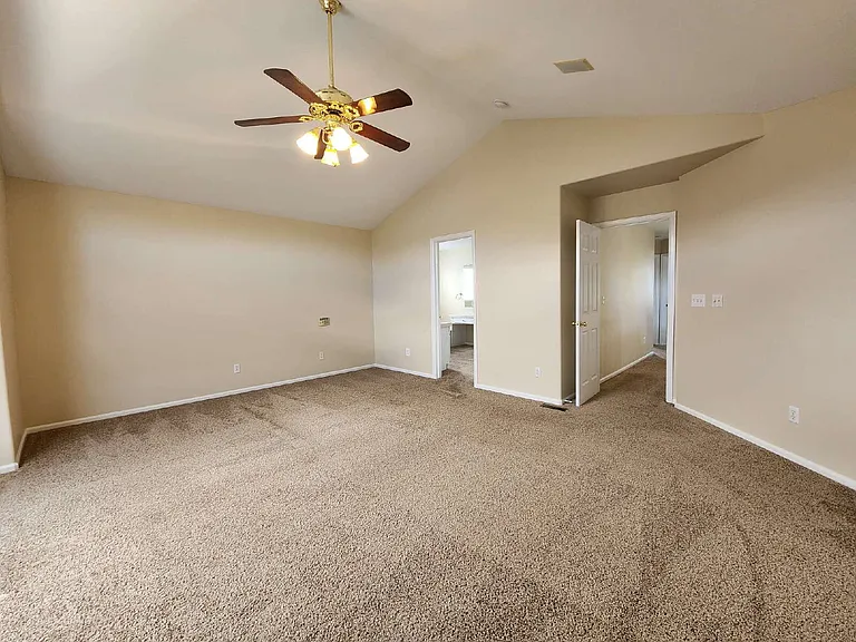 22359 E Lake Ln — Photo 21