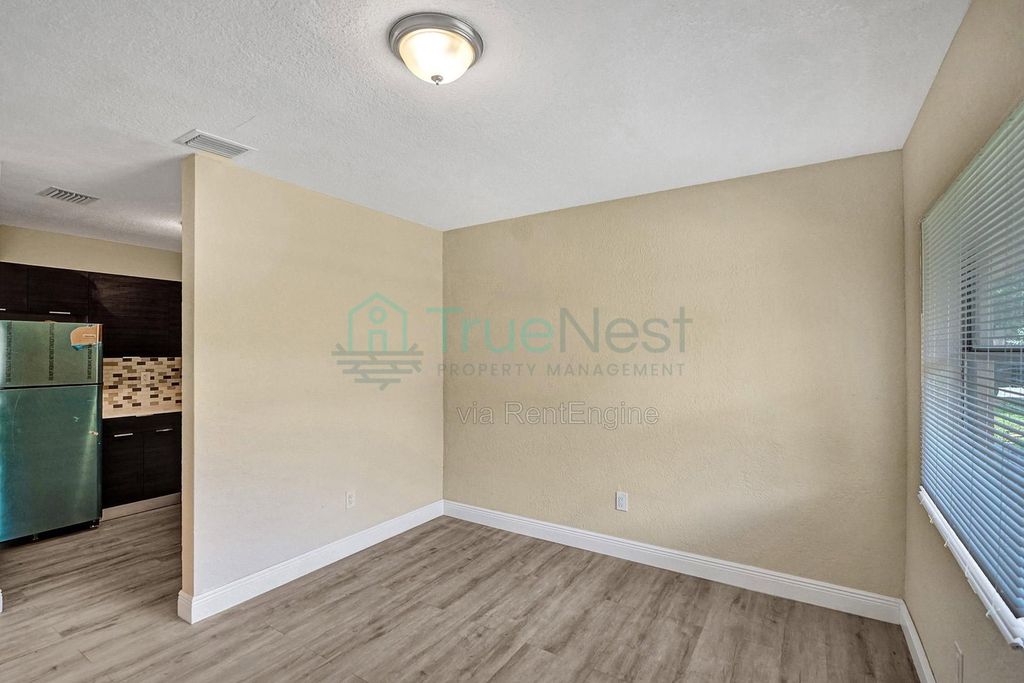 2741 NW 1st St #2, photo 7