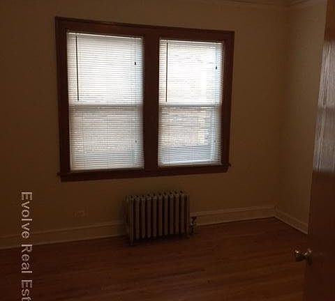 4th image of 2515 N Lockwood Ave #2