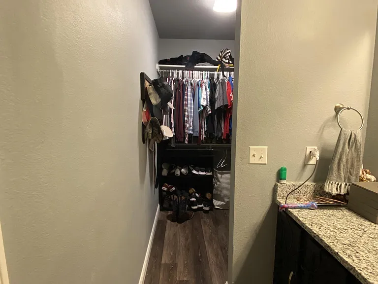 909 N Windermere Dr — Photo 5