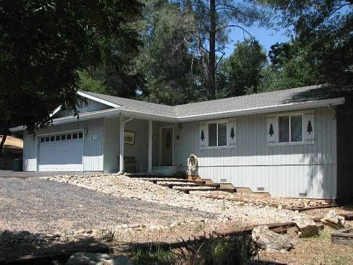 19171 Ferretti Rd photo 1