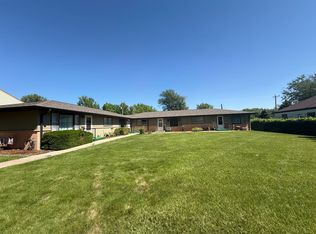 Two bedroom, one bathroom, single level apartments! Located in Gering!, Gering, NE 69341