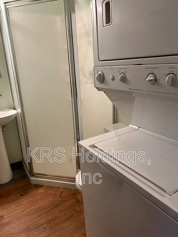 3 bed, 2.0 bath, 1250 sqft, $1,400 — Photo 4