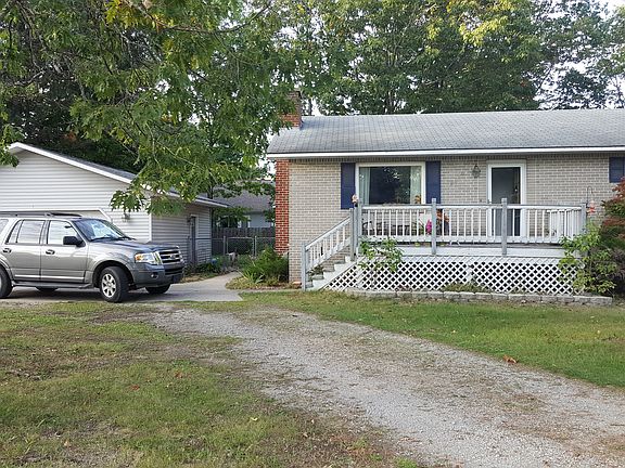 2nd image of 2430 Hobbs Dr