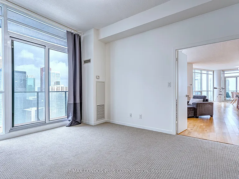 65 Bremner Blvd #5303 — Photo 10