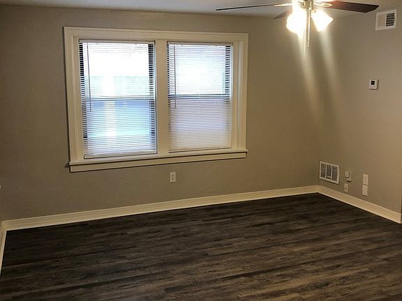 2nd image of 4039 Charlotte St #9