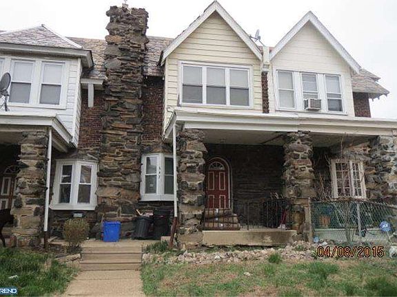 2nd image of 647 E Woodlawn St