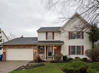 32 Kristen Mdws, East Amherst, NY 14051