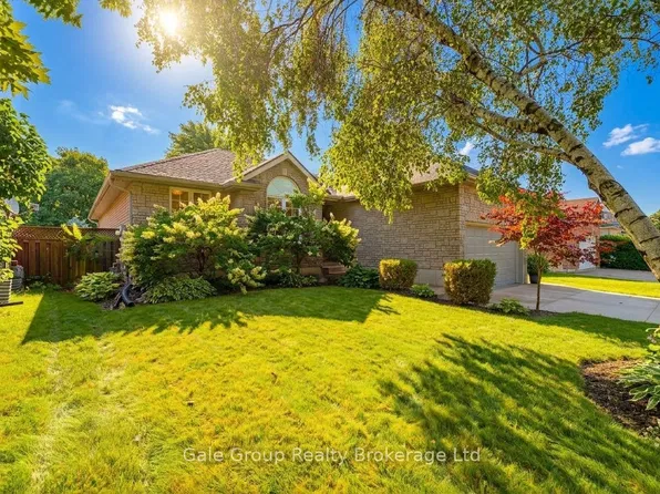471 Ontario St, Woodstock, ON N4V 1G7