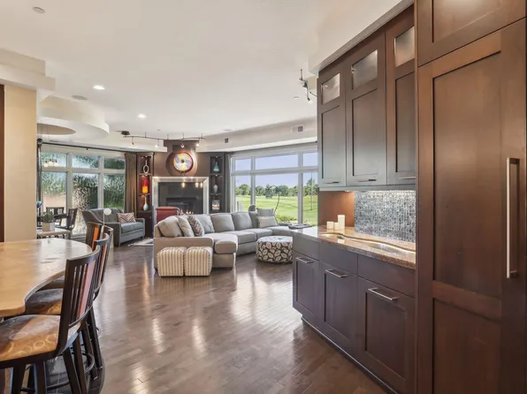 555 Oak Ridge Pl APT 110, Hopkins, MN 55305