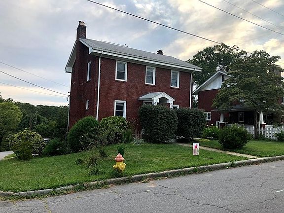 Front of house - Corner Lot (on street parking available or driveway for 1 or 2 cars in back)