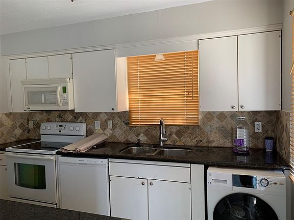 4th image of 6479 Olympia Dr