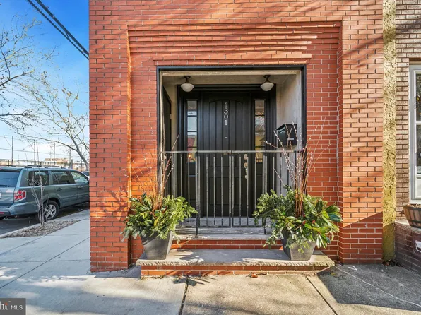 1301 S 10th St, Philadelphia, PA 19147