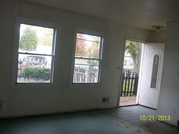 3rd image of 1605 Richard E Bush Ct