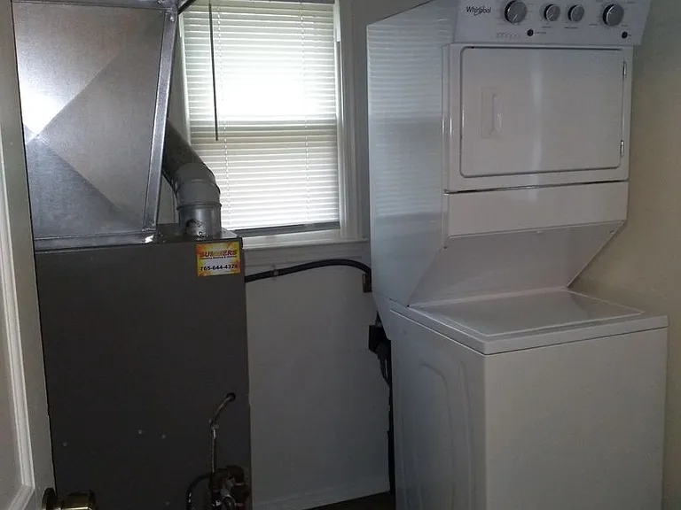 3000 W Devon Rd — Photo 8