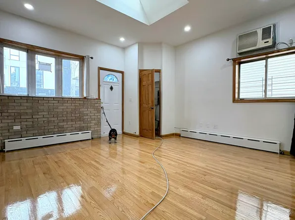 138 Frost Street image 4 of 8