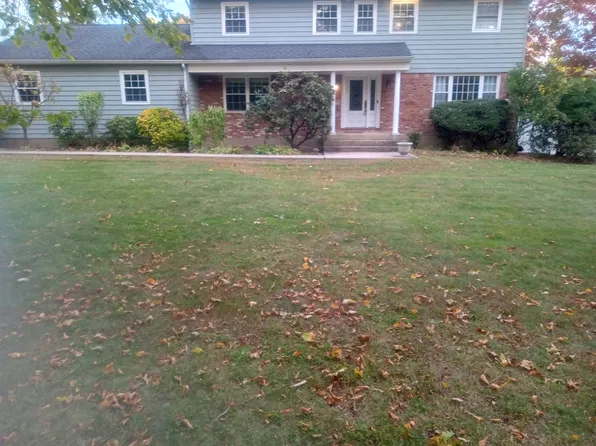 (undisclosed Address), Woodbury, NY 11797