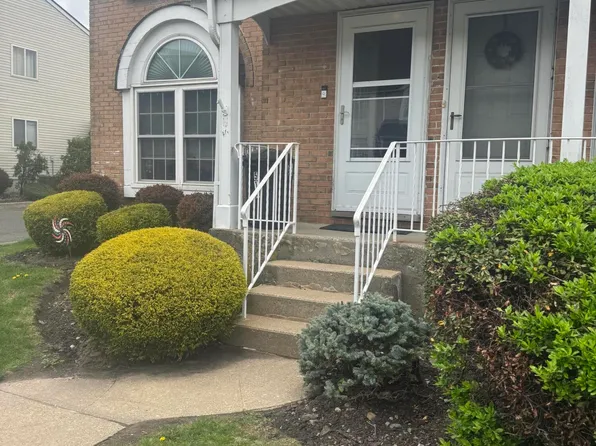 51 Jennifer Pl #B, Staten Island, NY 10314