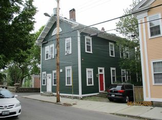 32 Farewell St APT 1, Newport, RI 02840