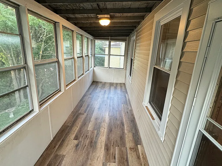 569 Quigley Ln — Photo 6