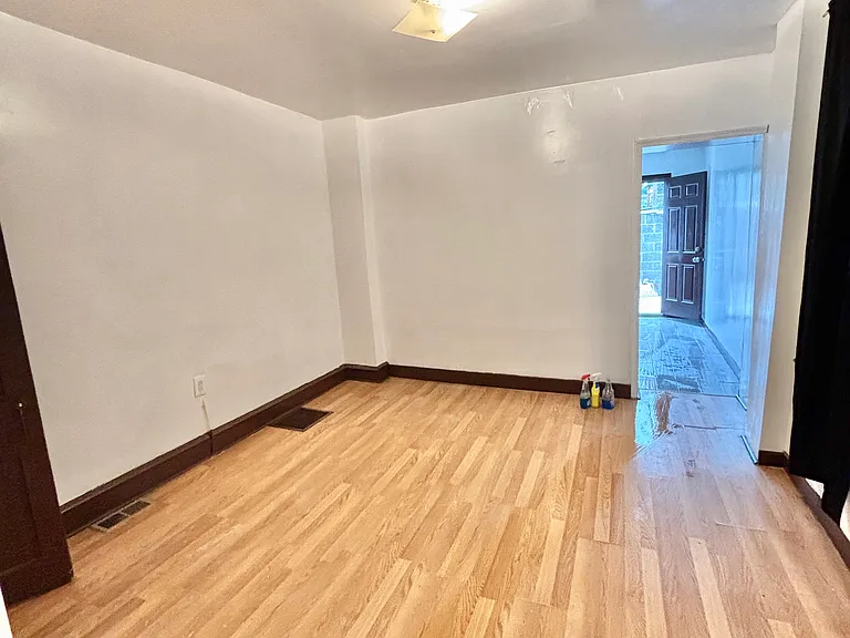 807 Snyder Ave — Photo 16