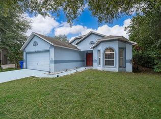 2473 Merry Rd, Tavares, FL 32778