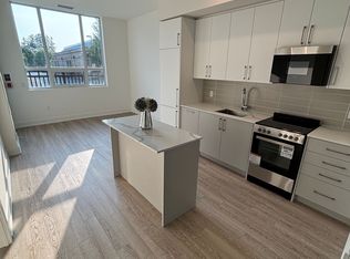 2075 King Rd #116, King, ON L7B 1K2