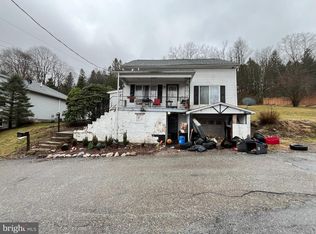 3 Golf Rd, Barnesville, PA 18214