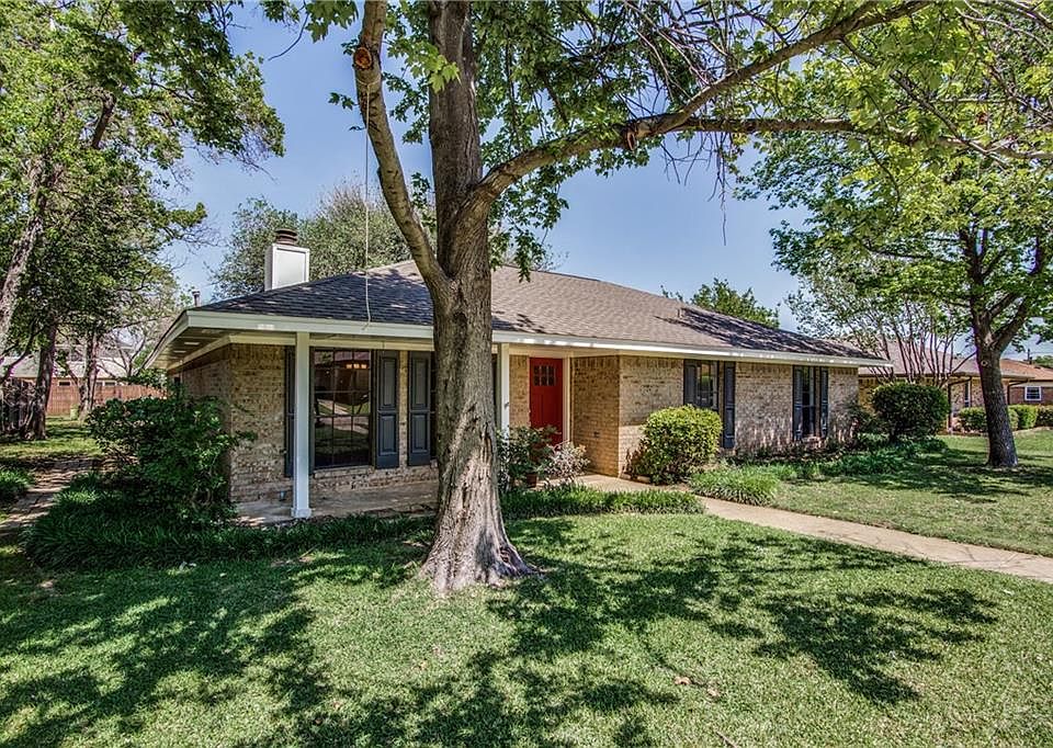 1st image of 1311 Starling Ln