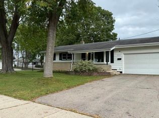 1517 Homberg Ln, Madison, WI 53716