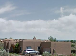 9 Juego Rd, Santa Fe, NM 87508