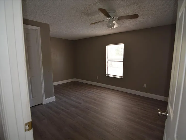 17524 Medley Ave — Photo 20