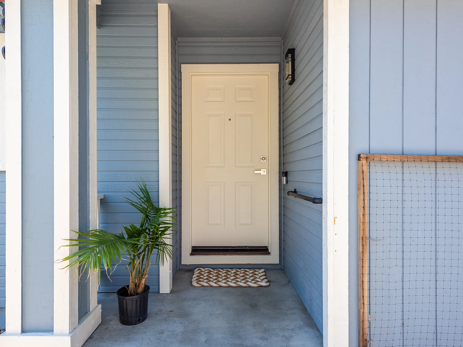3 bed, 1129 sqft, $3,500 — Photo 3