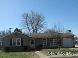 1006 W Jay St, Vandalia, IL 62471