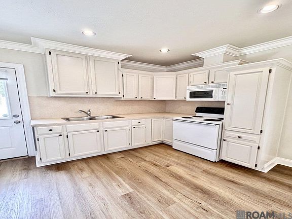 3rd image of 10942 Neale Fraser Dr Unit C