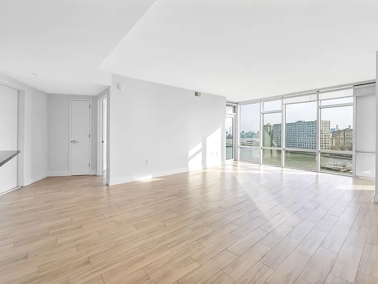 1702 Park Ave #817 — Photo 3