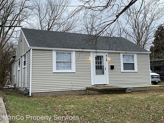 2nd image of 919 Elmhurst Rd