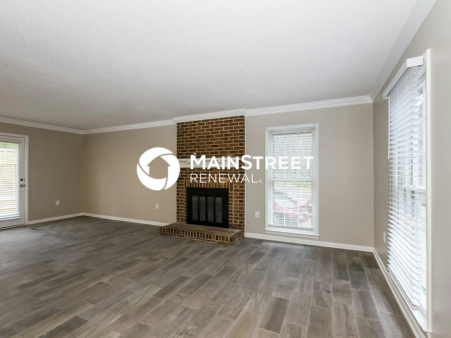 3053 Heathcroft Ct — Photo 2