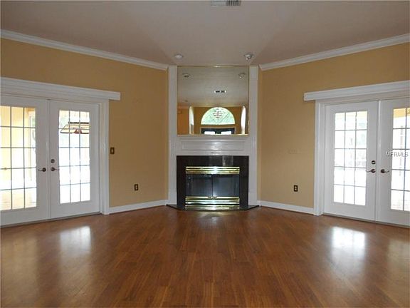 4th image of 4036 Cheverly Dr E