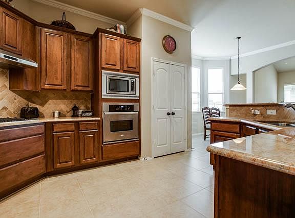 5th image of 2605 Kennedy Dr